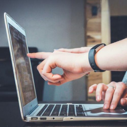 Na czym polega mikrofaktoring online i kto może z niego skorzystać?